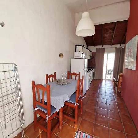 בית נופש Viviendas Casa Abuela *